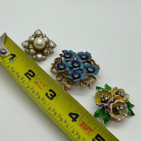 Vintage Floral Brooch Lot Blue Flower Pearl  3D Enamel Pin Rhinestones Retro - Picture 11 of 11